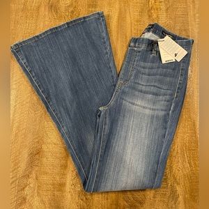 NWT Judy Blue Pull On Flare Denim